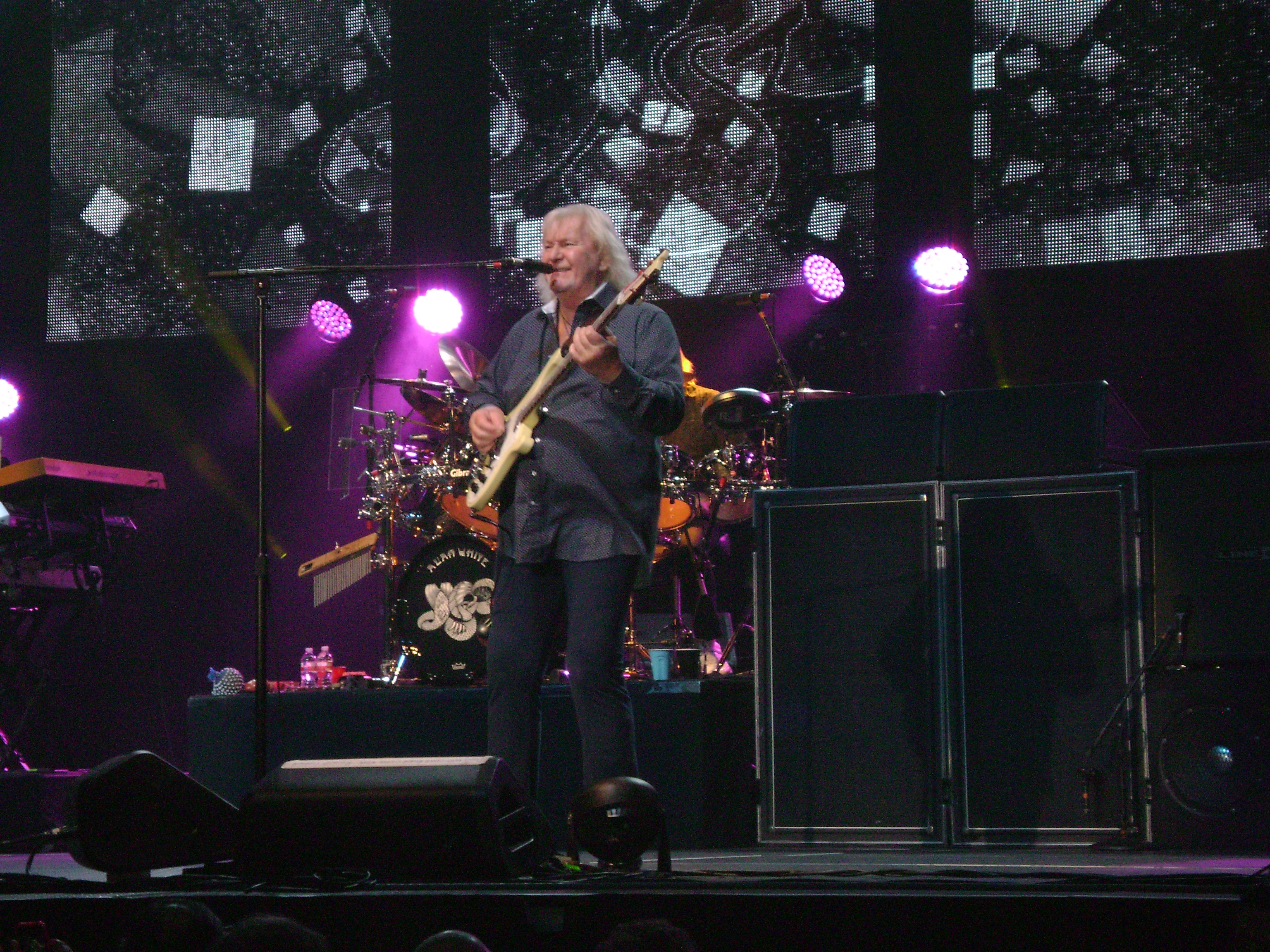 19 - Yes - In Concert - Houston_TX (05 Aug 2014) - Chris Squire - photo by Gary Brown